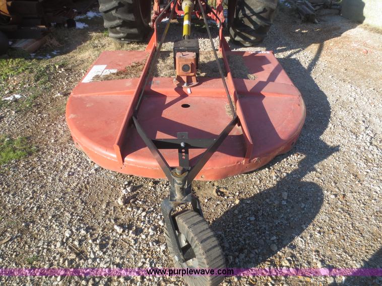 image for item I2164 1972 International Farmall 1066 tractor