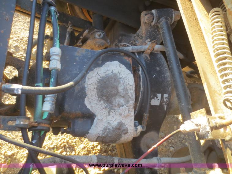 image for item I2168 1996 Freightliner FLD semi truck