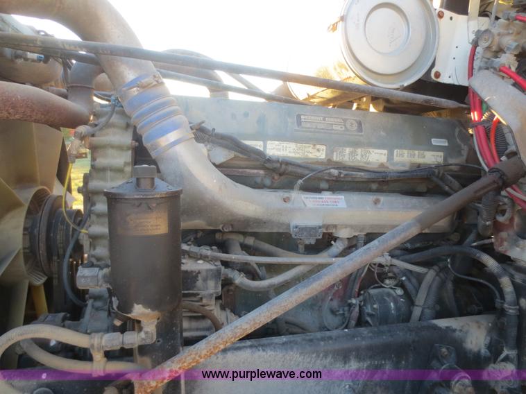 image for item I2168 1996 Freightliner FLD semi truck