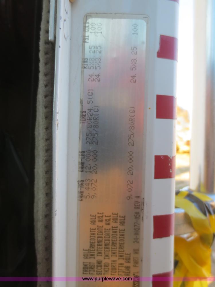 image for item I2168 1996 Freightliner FLD semi truck