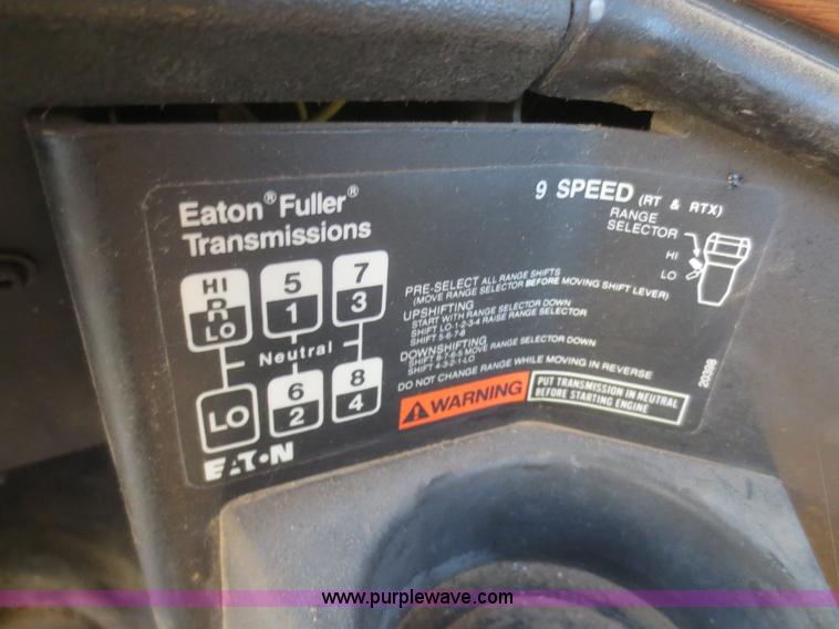 image for item I2168 1996 Freightliner FLD semi truck