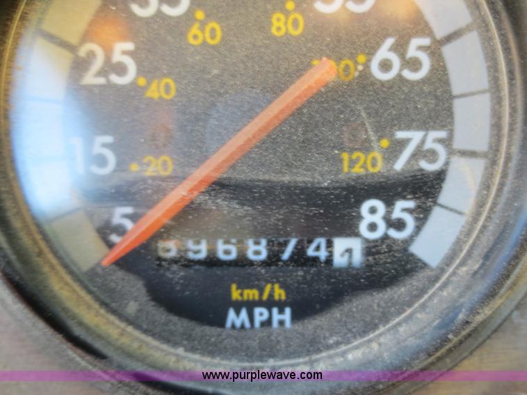 image for item I2168 1996 Freightliner FLD semi truck