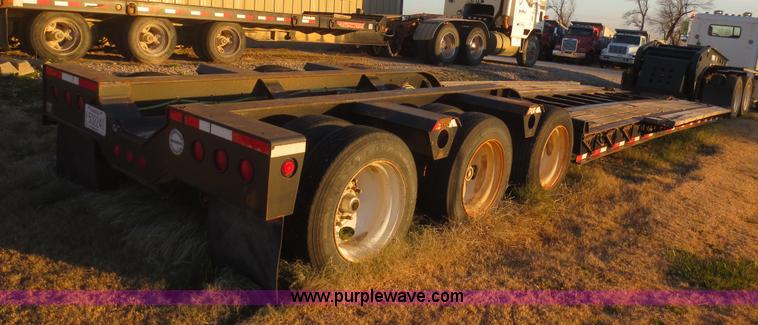 image for item I2169 1999 Fontaine Ram 50 lowboy trailer