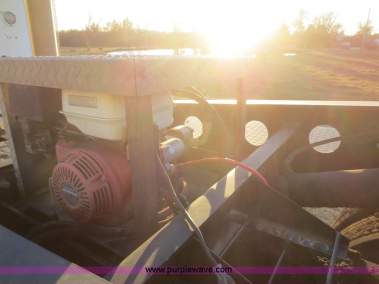 image for item I2169 1999 Fontaine Ram 50 lowboy trailer