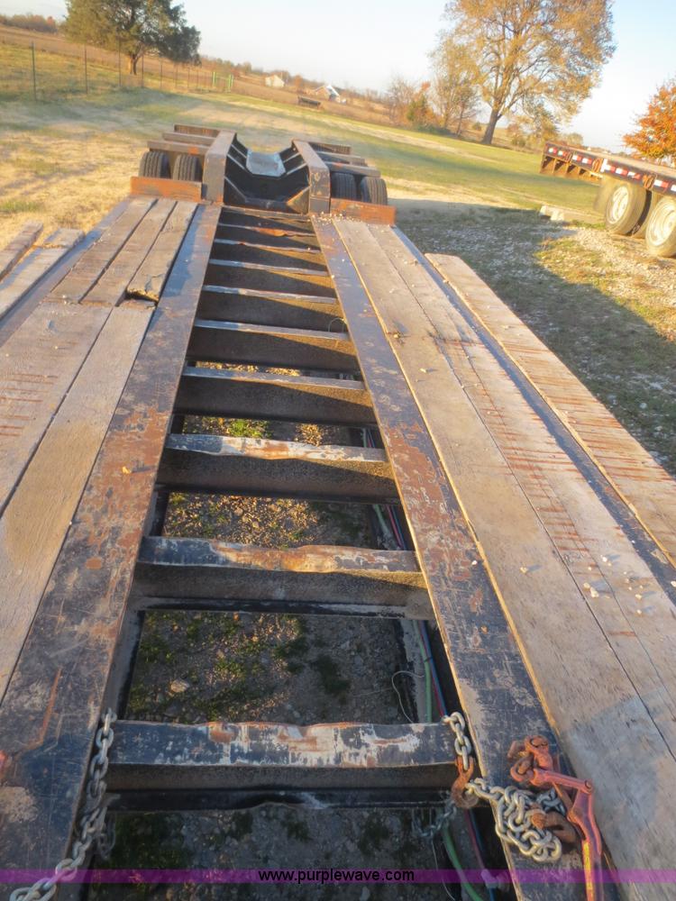 image for item I2169 1999 Fontaine Ram 50 lowboy trailer