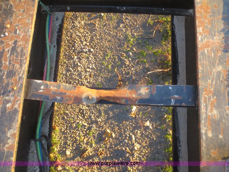 image for item I2169 1999 Fontaine Ram 50 lowboy trailer