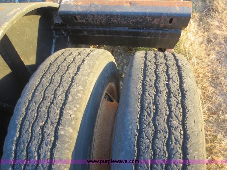 image for item I2169 1999 Fontaine Ram 50 lowboy trailer