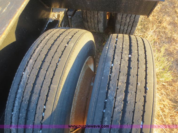 image for item I2169 1999 Fontaine Ram 50 lowboy trailer