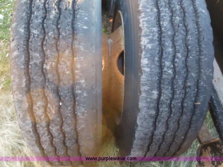 image for item I2169 1999 Fontaine Ram 50 lowboy trailer