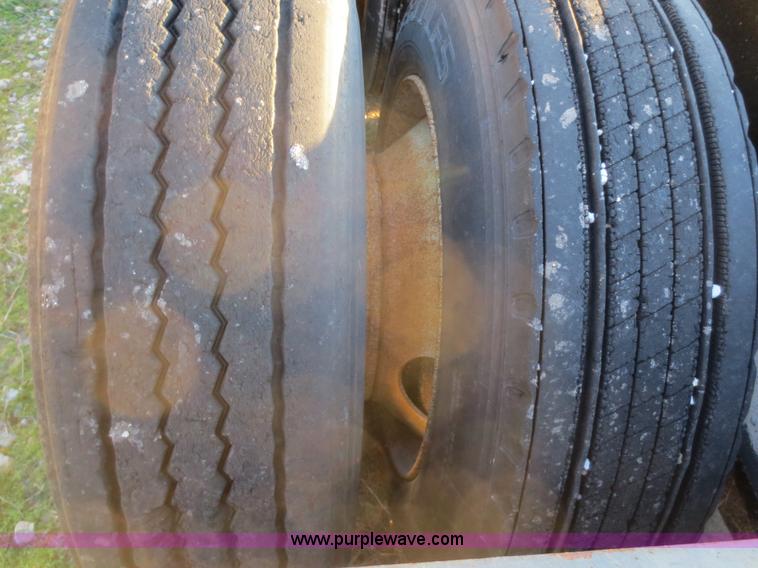 image for item I2169 1999 Fontaine Ram 50 lowboy trailer