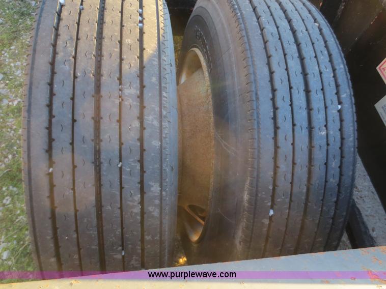 image for item I2169 1999 Fontaine Ram 50 lowboy trailer