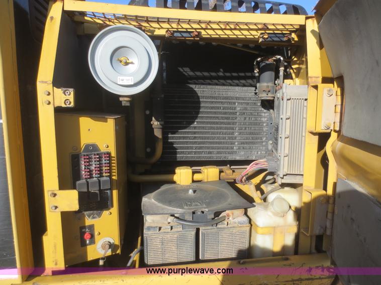 image for item I2170 1994 Caterpillar 312 excavator