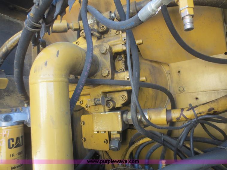 image for item I2171 1998 Caterpillar 325B L excavator
