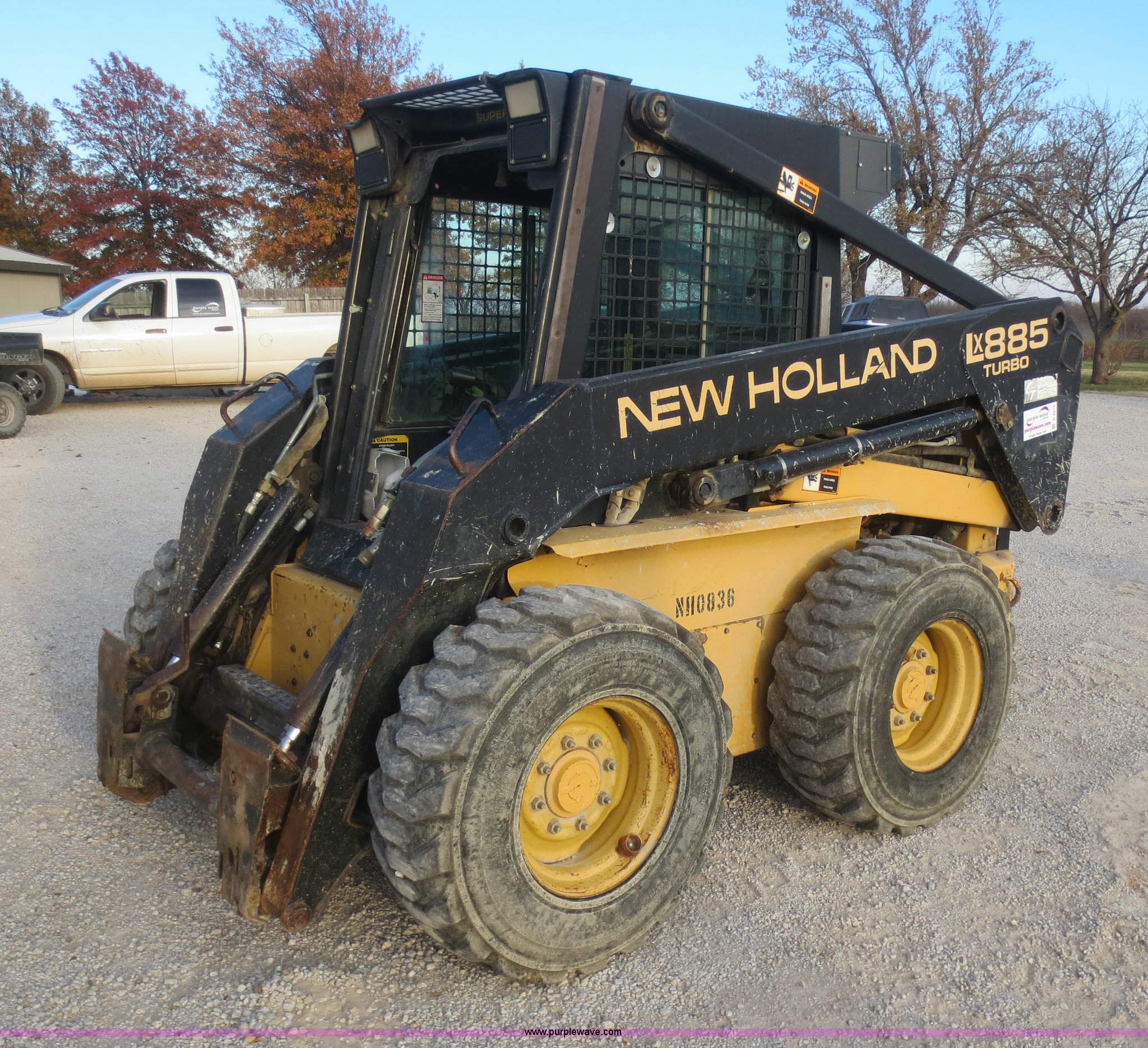 New Holland Skid Steer Hydraulic Release - w0g2vvt