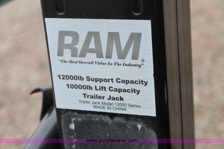 image for item AO9641 2013 Lamar dump trailer