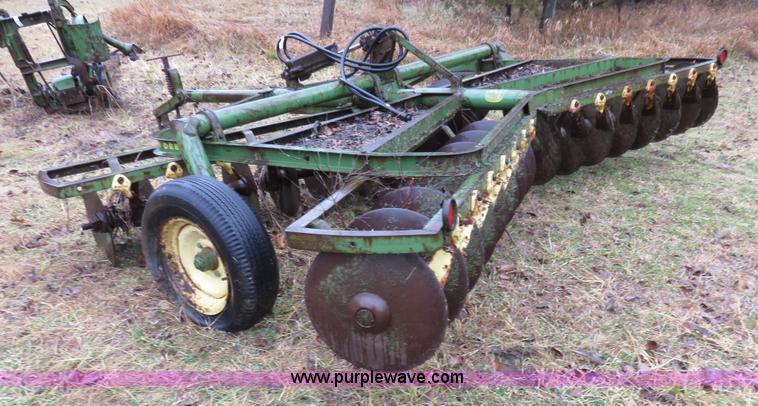 image for item AV9324 John Deere RWA disk