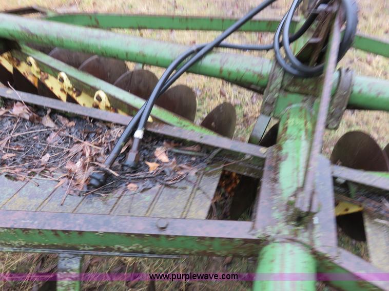 image for item AV9324 John Deere RWA disk