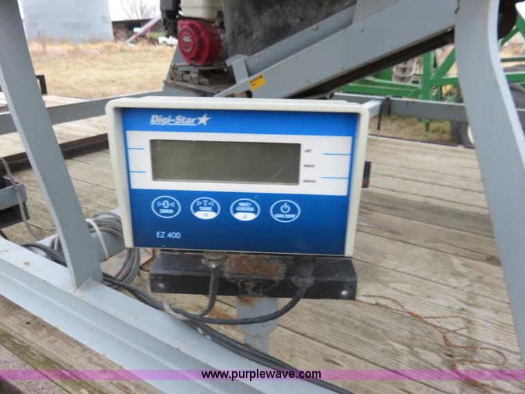 image for item AV9332 Convey All BTS300 seed tender