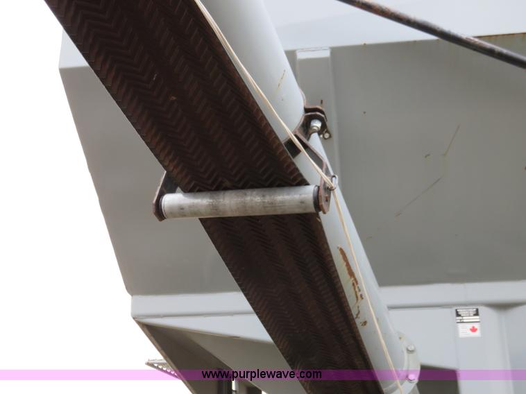 image for item AV9332 Convey All BTS300 seed tender