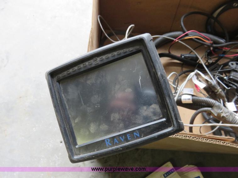 image for item AV9335 Raven smart steer kit