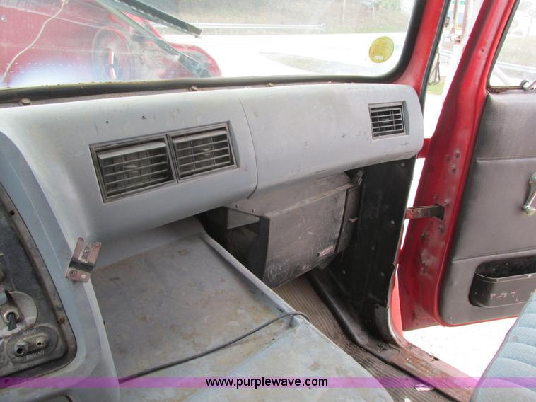 image for item AW9791 1988 Ford LN9000 grain truck