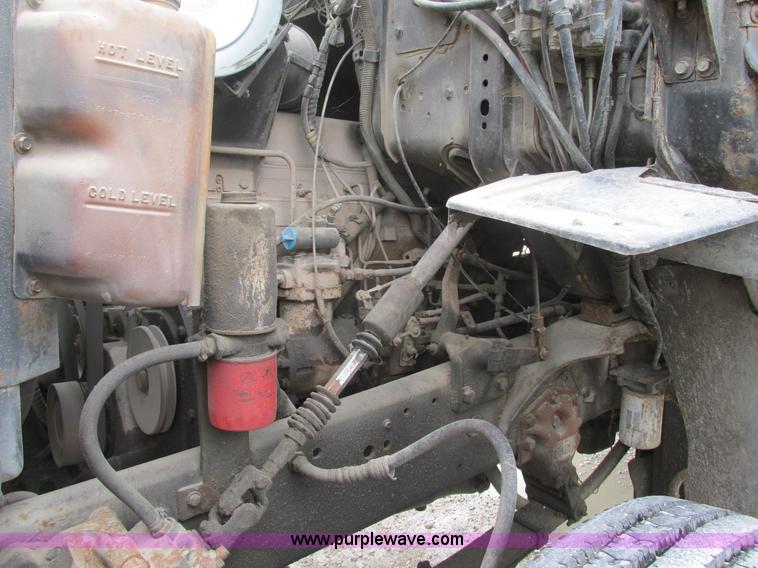 image for item AW9791 1988 Ford LN9000 grain truck