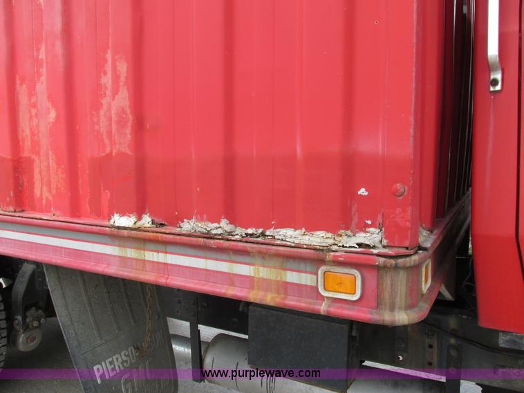 image for item AW9791 1988 Ford LN9000 grain truck