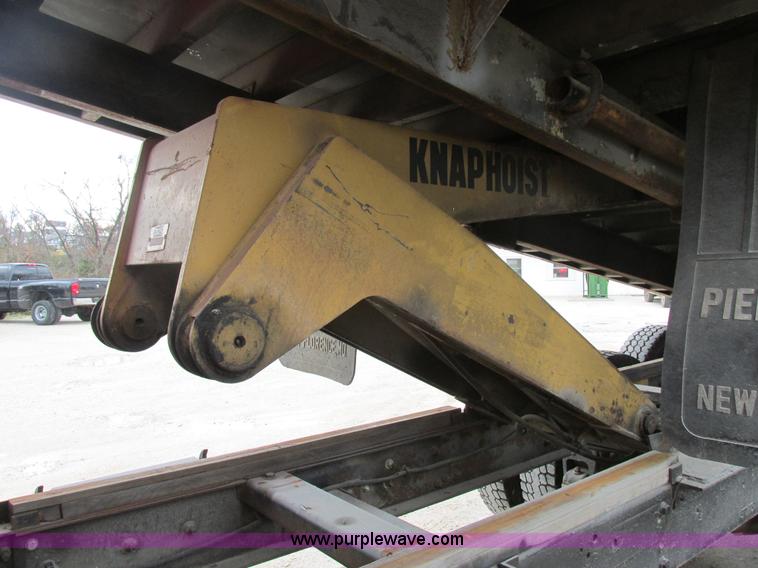 image for item AW9791 1988 Ford LN9000 grain truck