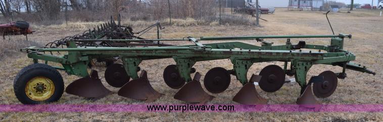 image for item AY9048 John Deere semi mount five bottom plow
