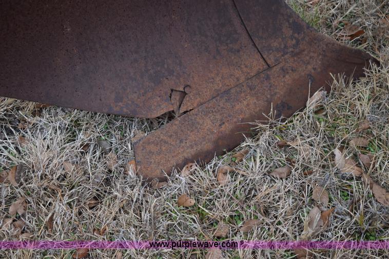 image for item AY9048 John Deere semi mount five bottom plow