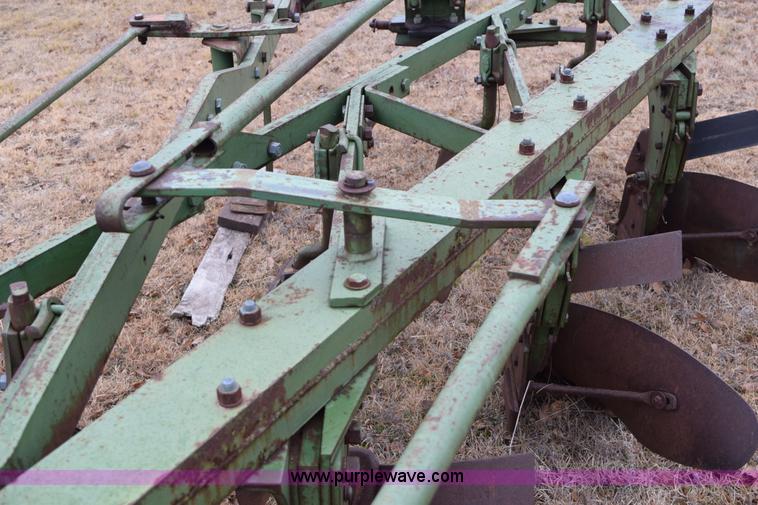 image for item AY9048 John Deere semi mount five bottom plow