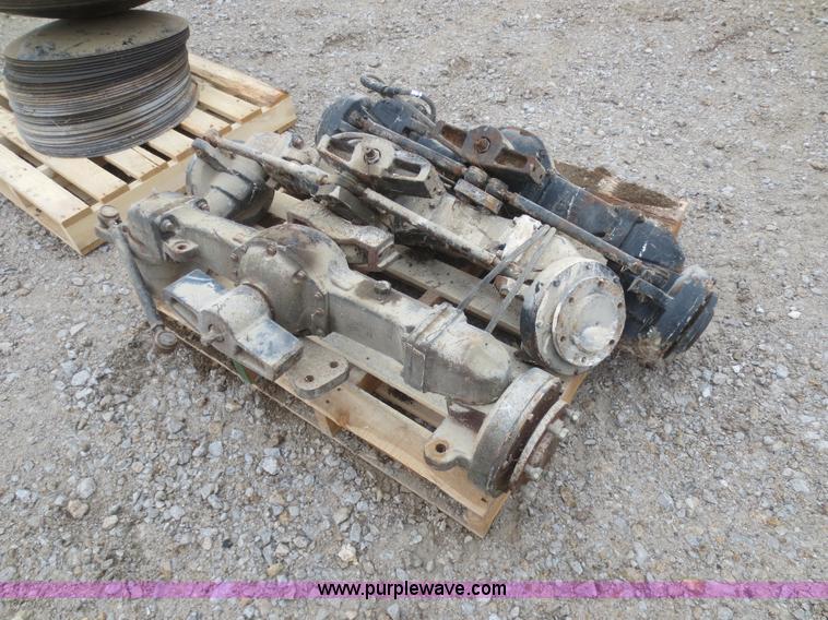 image for item AZ9125 (3) Dana front axles