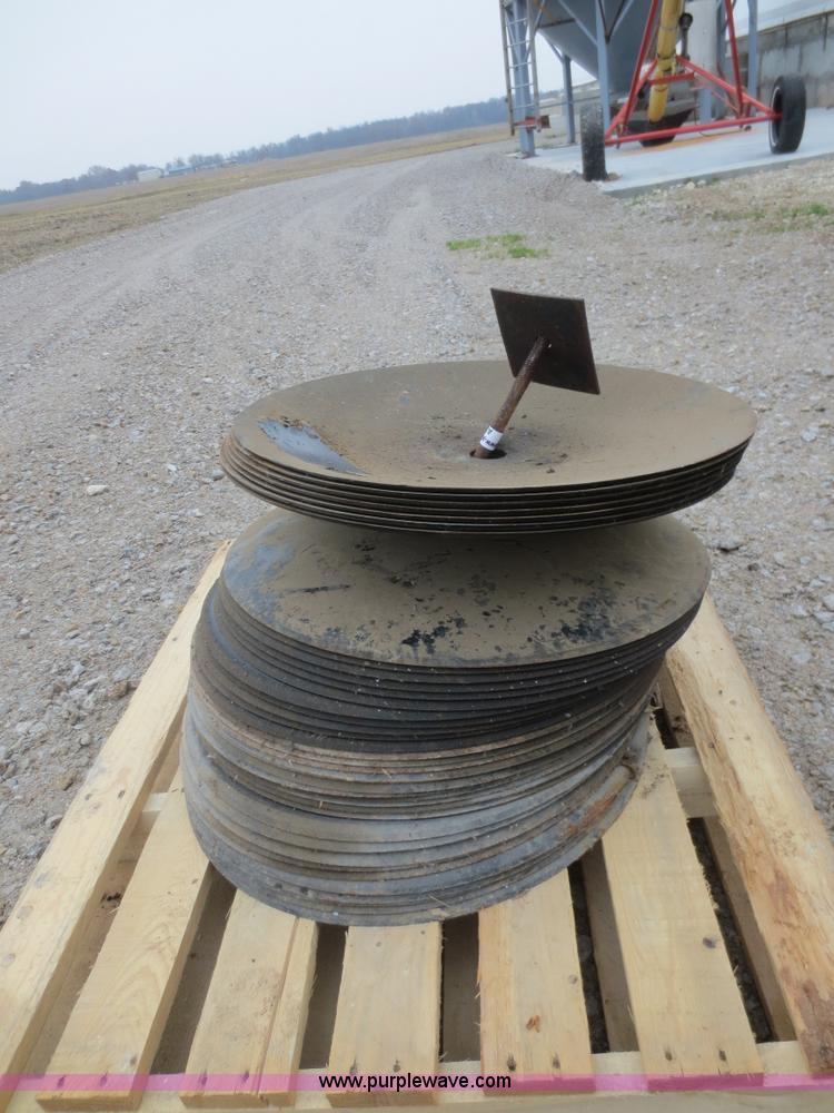 image for item AZ9126 (40) 24" disk blades