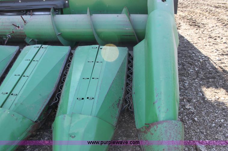 image for item D1299 John Deere 653A all crop head