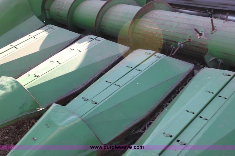 image for item D1299 John Deere 653A all crop head