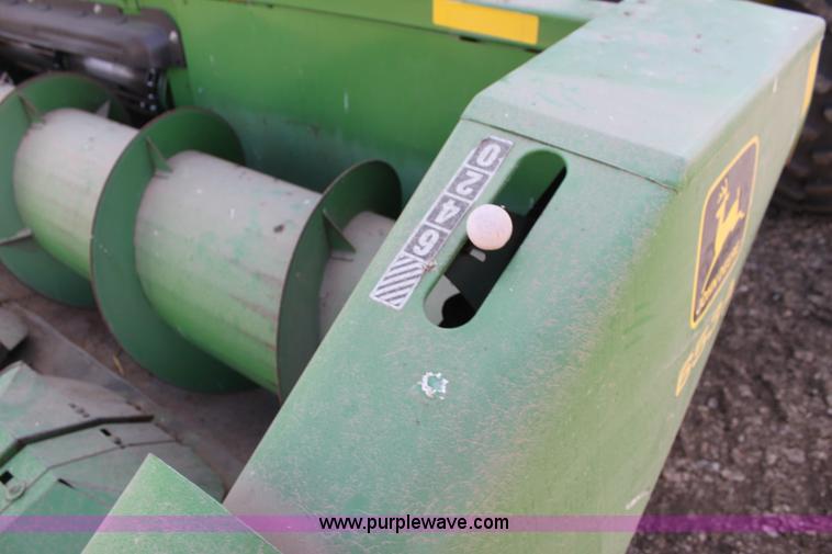 image for item D1299 John Deere 653A all crop head