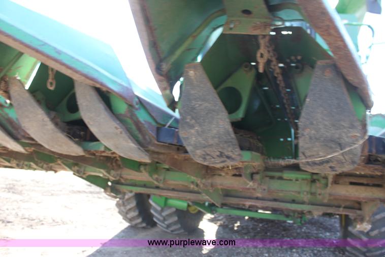 image for item D1299 John Deere 653A all crop head