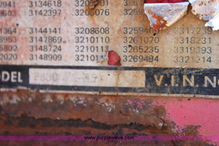 image for item D1301 1985 Fruehauf flatbed trailer