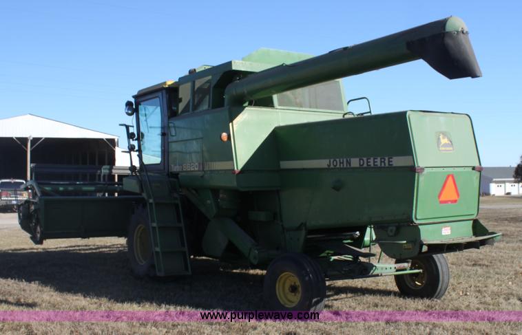image for item D1303 1979 John Deere 6620 Turbo combine