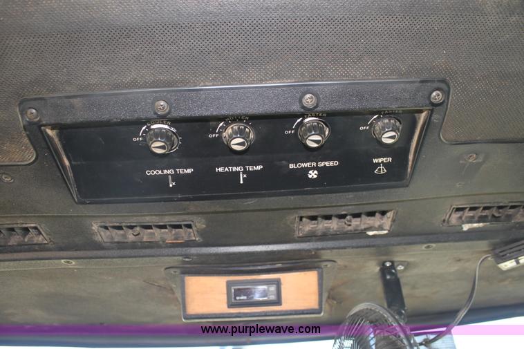 image for item D1303 1979 John Deere 6620 Turbo combine