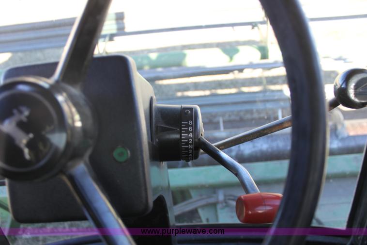 image for item D1303 1979 John Deere 6620 Turbo combine