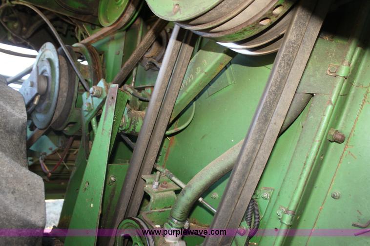 image for item D1303 1979 John Deere 6620 Turbo combine