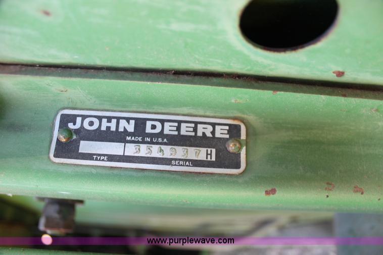 image for item D1303 1979 John Deere 6620 Turbo combine