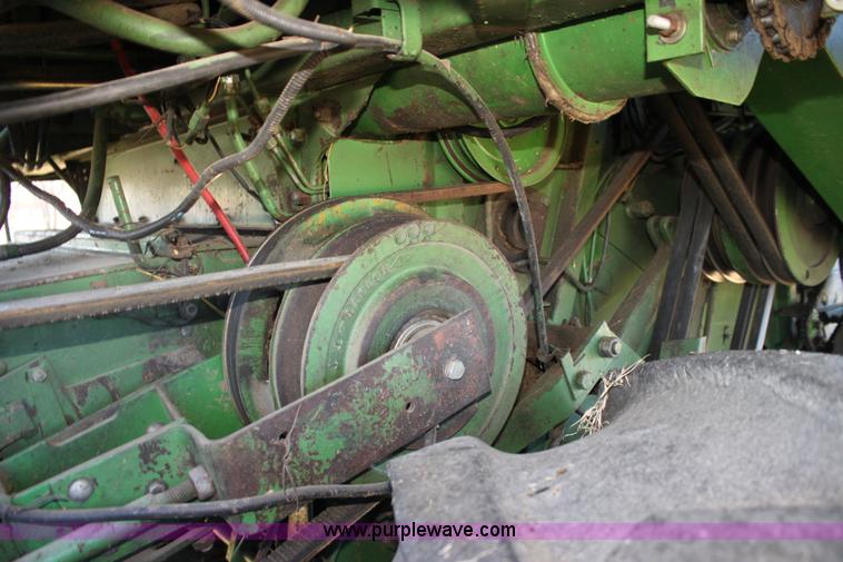 image for item D1303 1979 John Deere 6620 Turbo combine