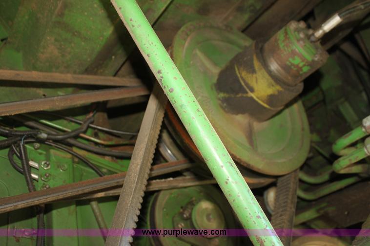 image for item D1303 1979 John Deere 6620 Turbo combine