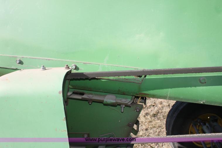 image for item D1303 1979 John Deere 6620 Turbo combine