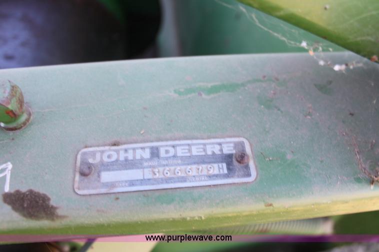 image for item D1303 1979 John Deere 6620 Turbo combine
