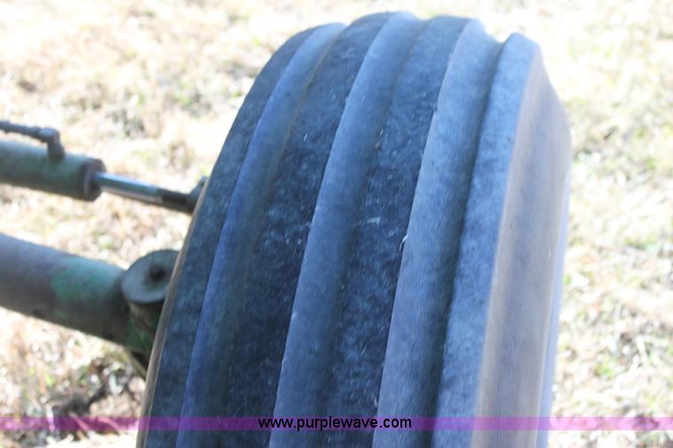 image for item D1303 1979 John Deere 6620 Turbo combine