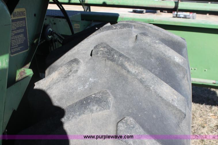 image for item D1303 1979 John Deere 6620 Turbo combine