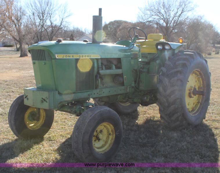 image for item D1304 John Deere 4020 tractor
